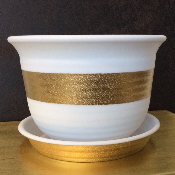 Other - 6” Plastic Round Drainage Plant Pot Saucer Tray